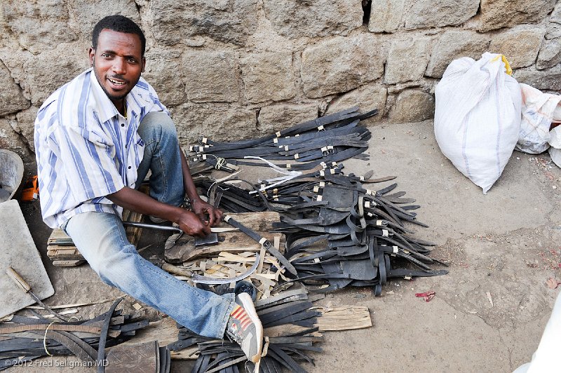 20120329_160754 Nikon D3S 2x3.jpg - Making belts from tires